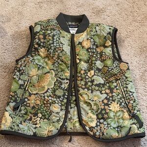 Patagonia Women's Floral Green and Yellow Vest